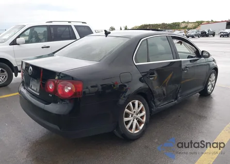 2010 Volkswagen Jetta Se from USA, damaged, VIN 3VWRX7AJ1AM018411